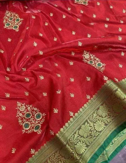 Regal Pink Banarasi Silk Saree with Intricate Golden Zari and Floral Motifs - Image 2