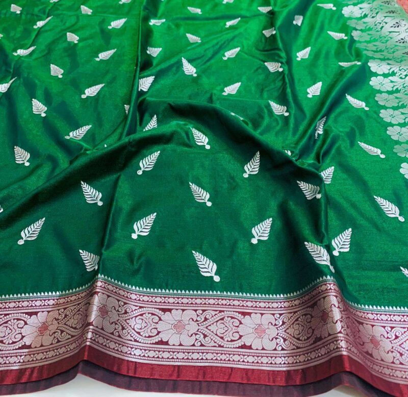 Elegant Green & Red Traditional Silk Saree with Intricate Woven Border