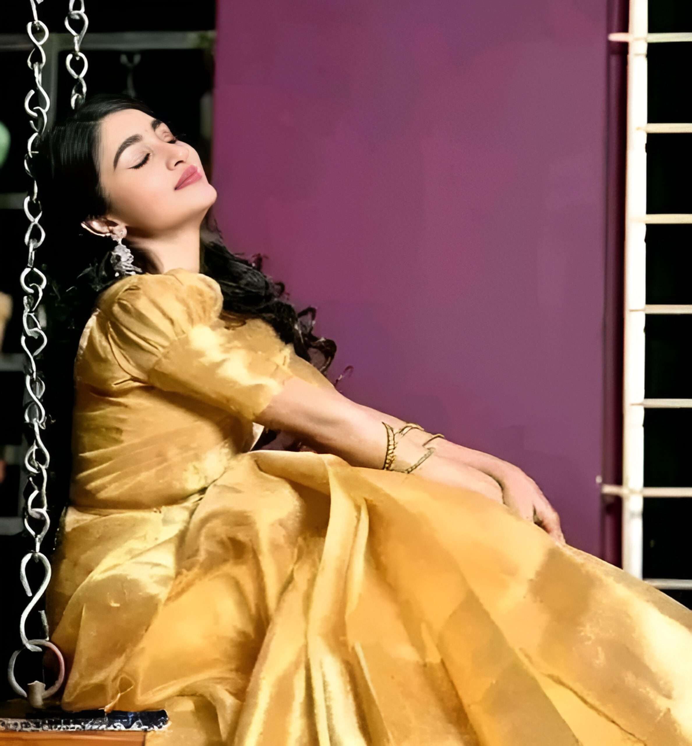 Elegant GoldenTissue Silk Saree with Zari Border – SHSTORE Collection - Image 2